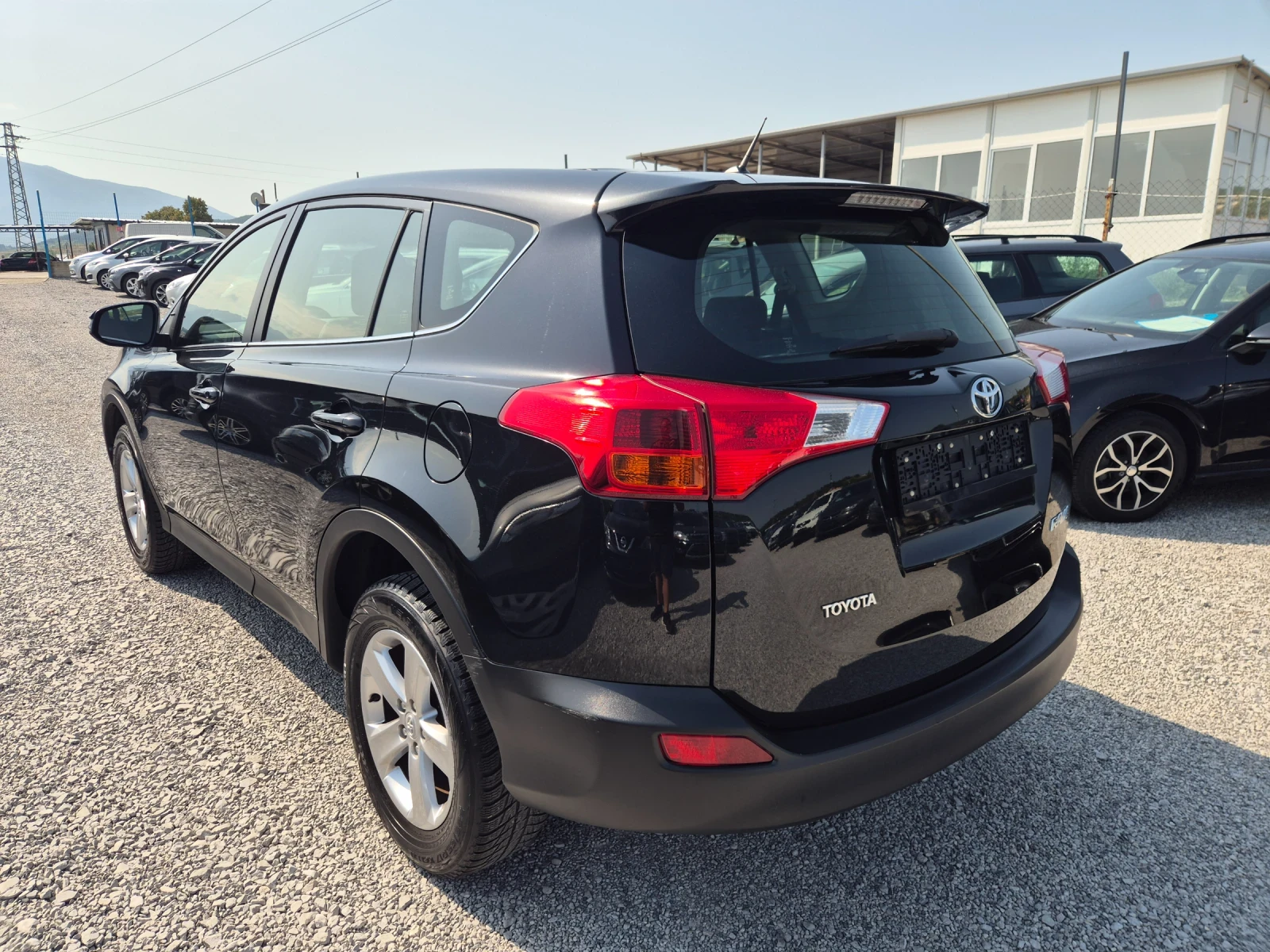 Toyota Rav4 2.0 D4D, снимка 6 - Автомобили и джипове - 55897721