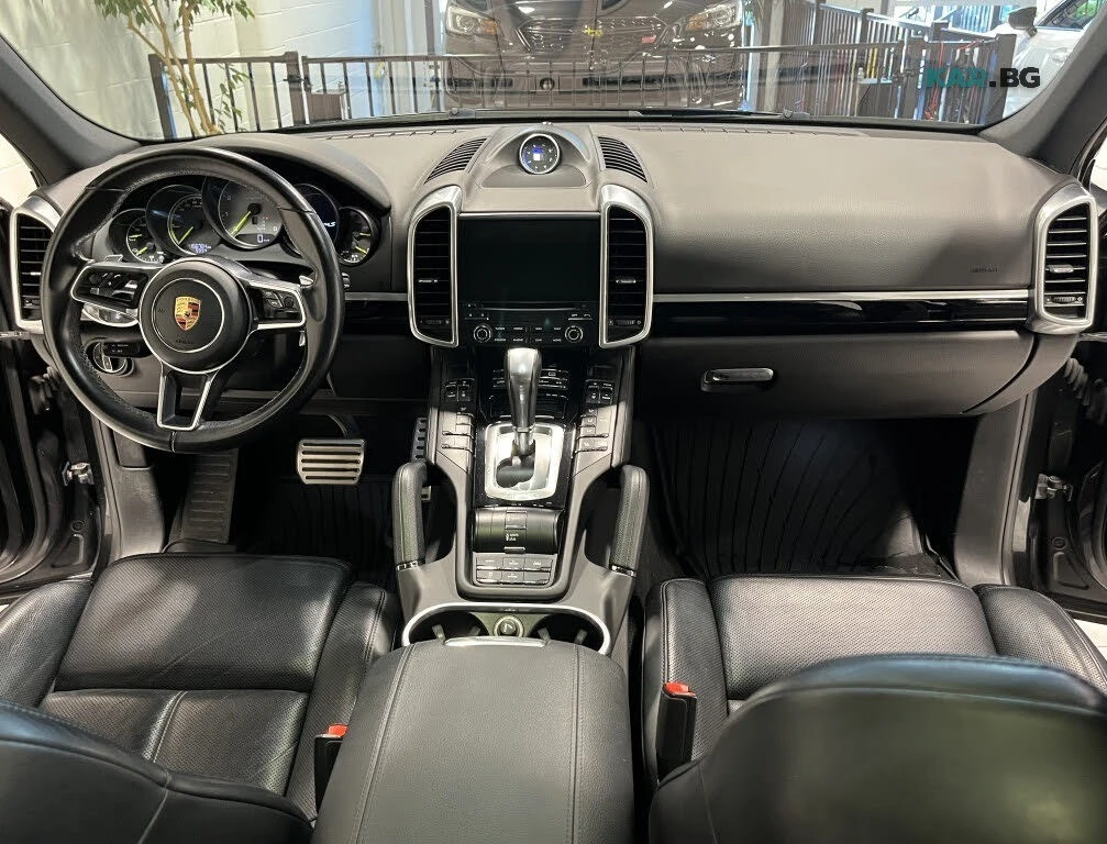 Porsche Cayenne Platinum Edition * 360 * АвтоКредит * (ЦЕНА ДО БГ), снимка 12 - Автомобили и джипове - 56074946