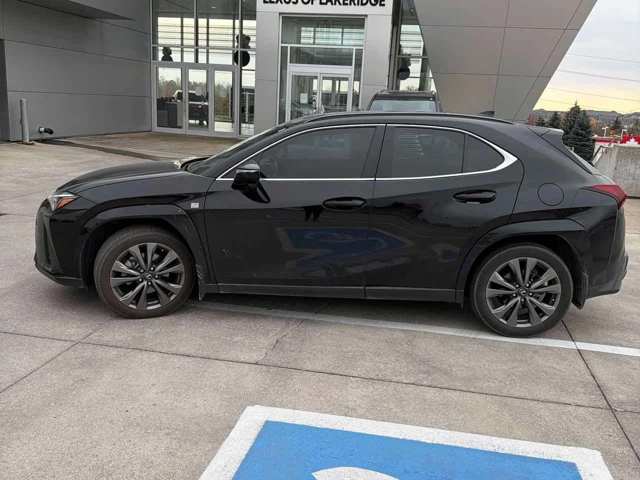 Lexus UX 300h | CARFAX | ������ ���������������� �� LEXUS | Mobile.bg � ����������� 3