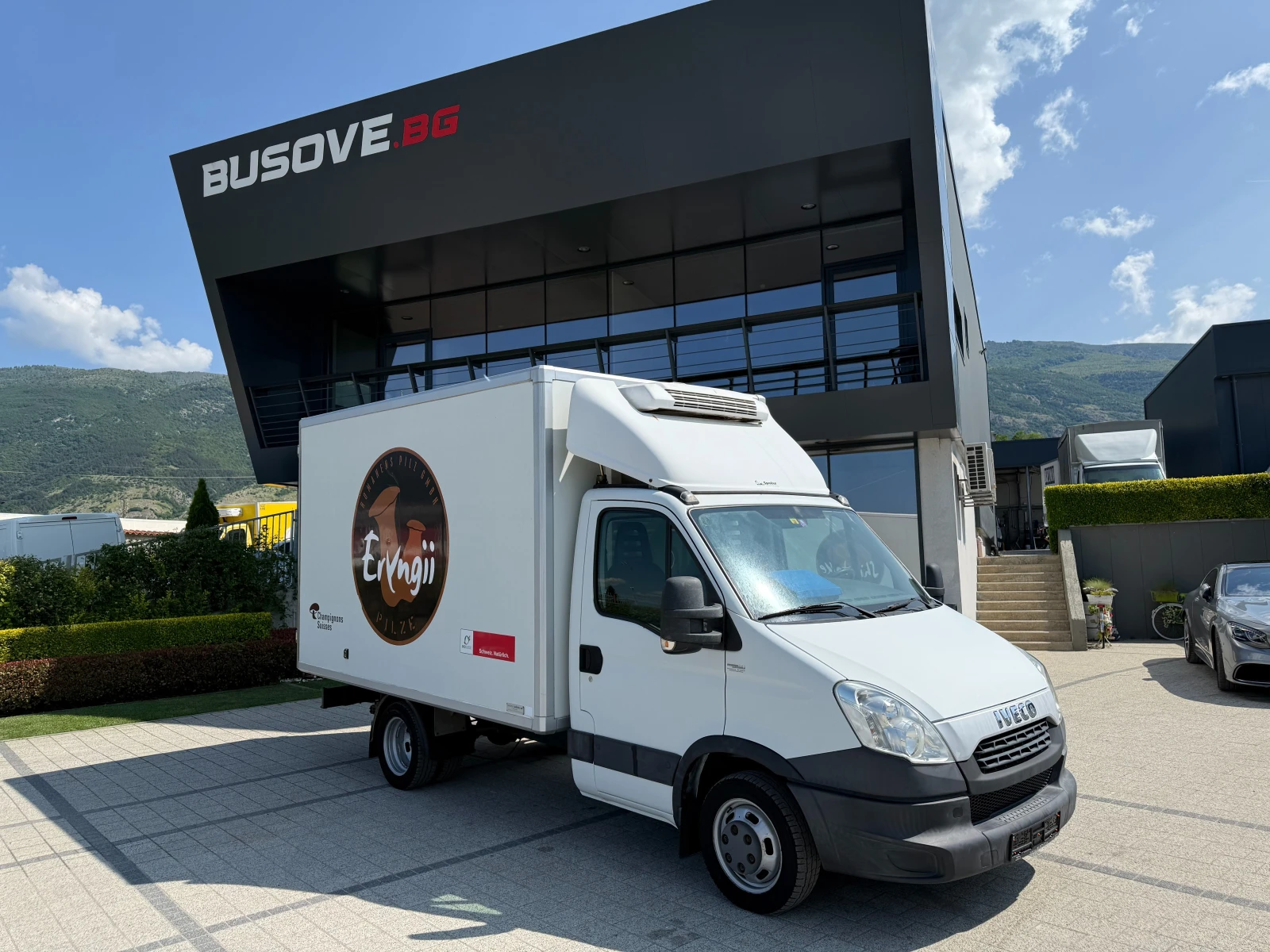 Iveco Daily 35C17 3.0HPI до 3.5т. 3.55м. Хладилен + Клима , снимка 1