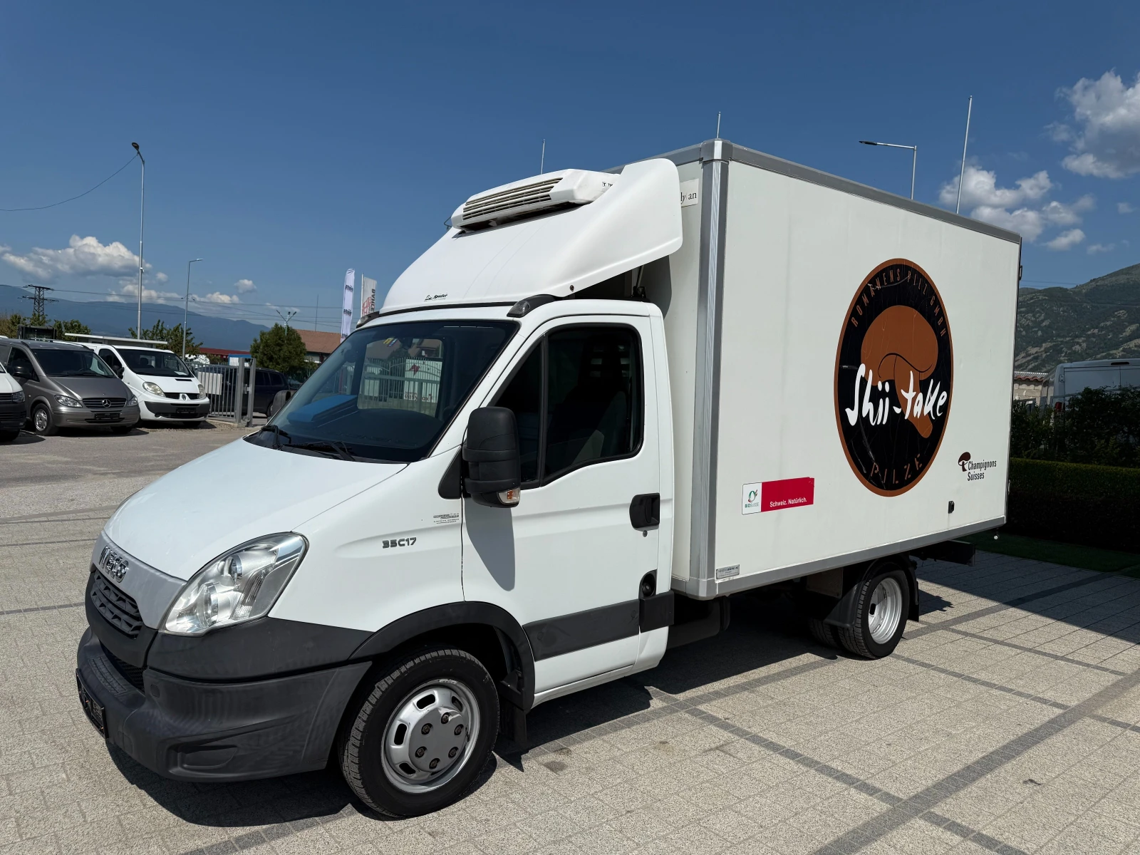 Iveco Daily 35C17 3.0HPI до 3.5т. 3.55м. Хладилен + Клима  - изображение 3