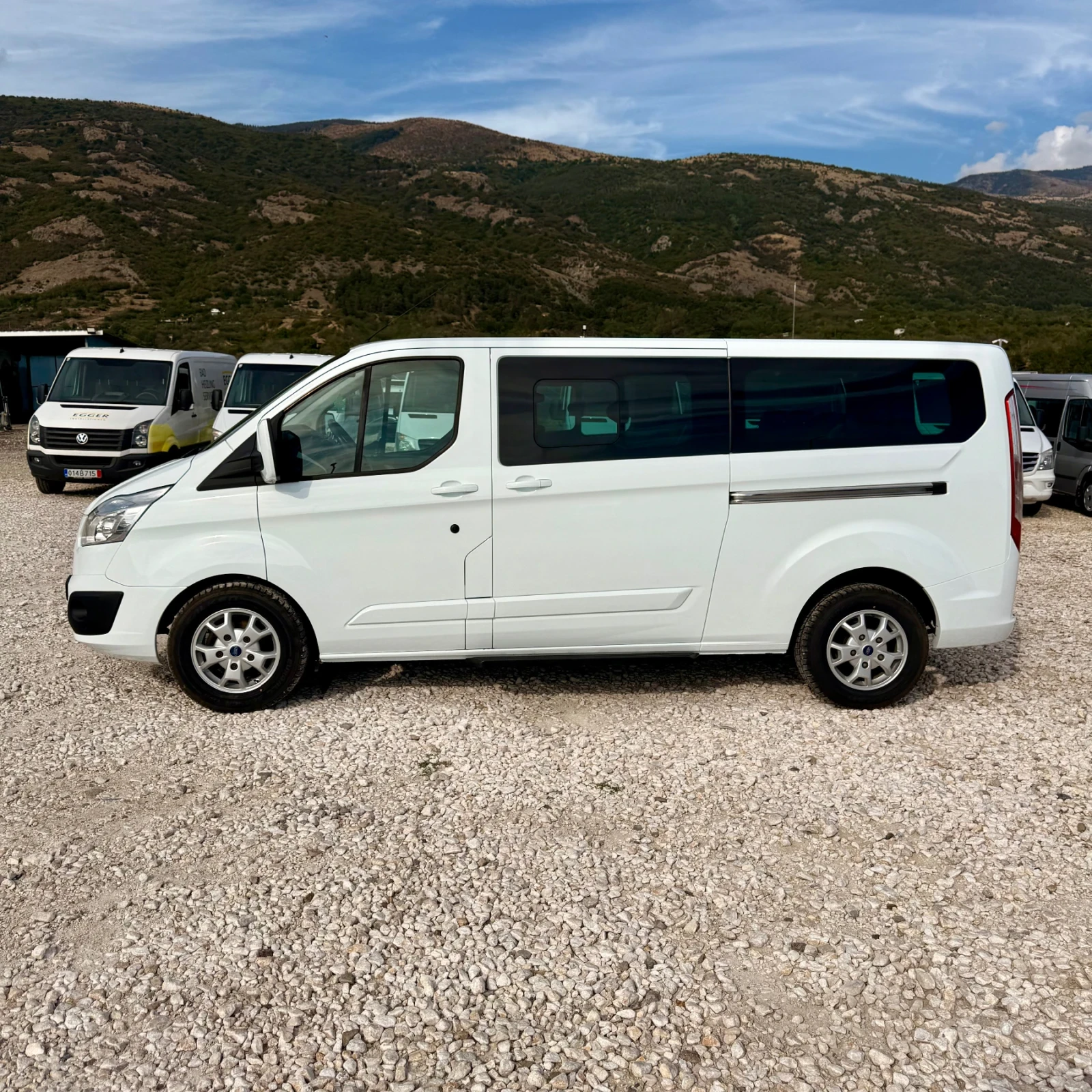 Ford Transit Custom TOURNEO-2.2TDCi-9местен-Клима-Макси - изображение 4