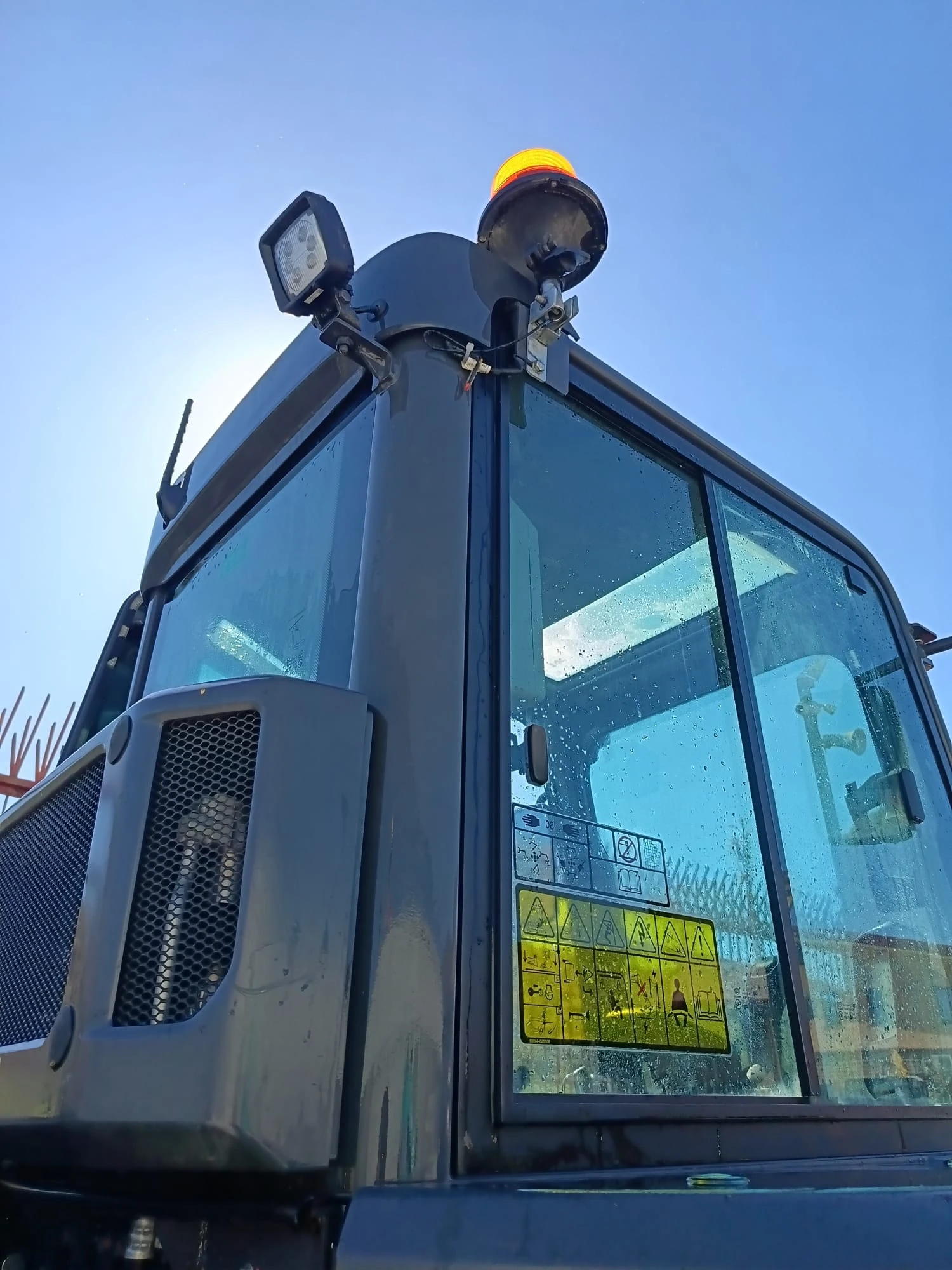 ����� Develon DX27Z-7-������-190����.��������-���- | Mobile.bg � ����������� 6