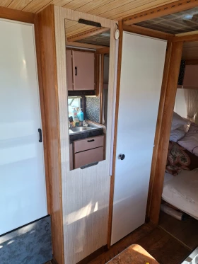 Каравана Burstner City, снимка 12 - Каравани и кемпери - 53661211