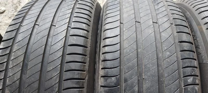 Гуми Летни 235/55R18, снимка 4 - Гуми и джанти - 33069101