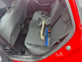 Ford Fiesta 1.1i 70кс, снимка 6