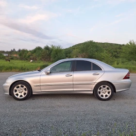 Mercedes-Benz C 220, снимка 8