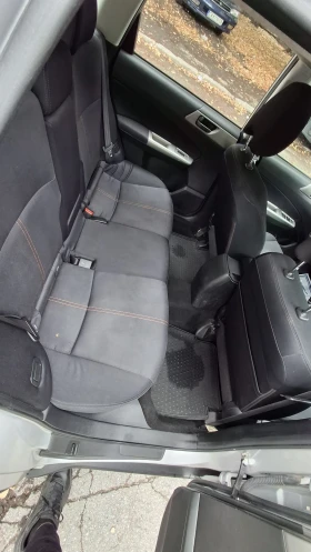 Обява за продажба на Subaru Forester 2.0 Diesel / 4x4AWD / 147hp ~7 400 лв. - изображение 7 | Auto.bg Обява за продажба на Subaru Forester 2.0 Diesel / 4x4AWD / 147hp ~7 400 лв. - изображение 7
