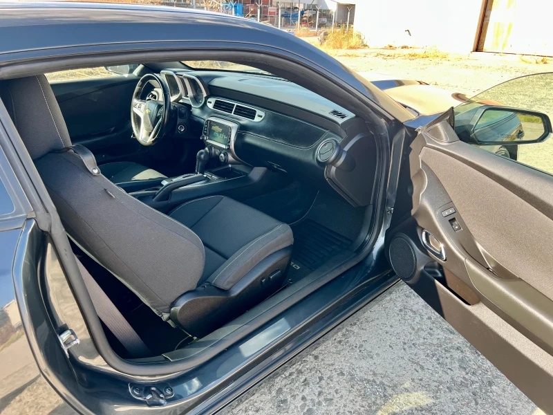 Chevrolet Camaro RS, снимка 10 - Автомобили и джипове - 52171947