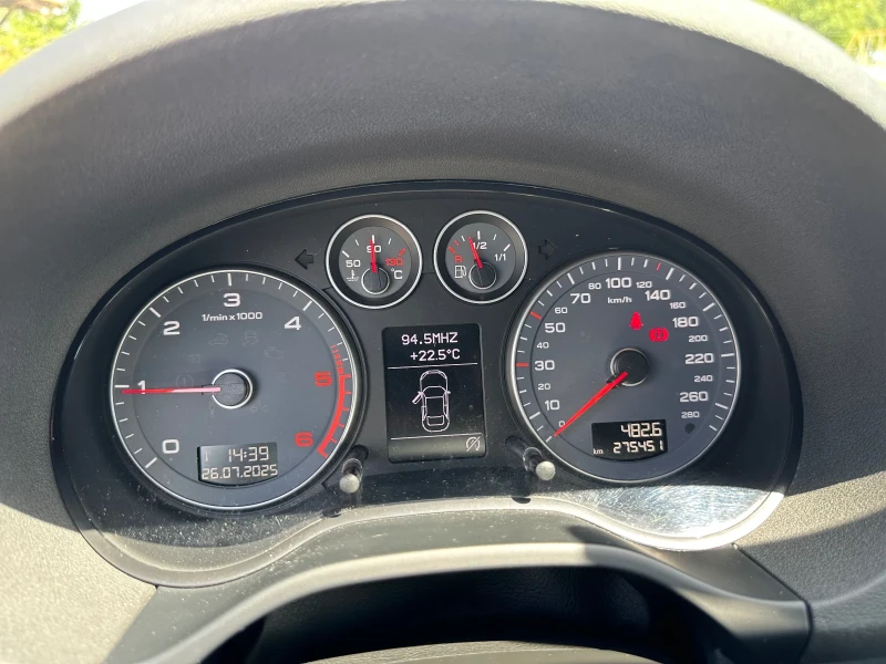 Audi A3 2.0 TDI, снимка 13 - Автомобили и джипове - 52509629