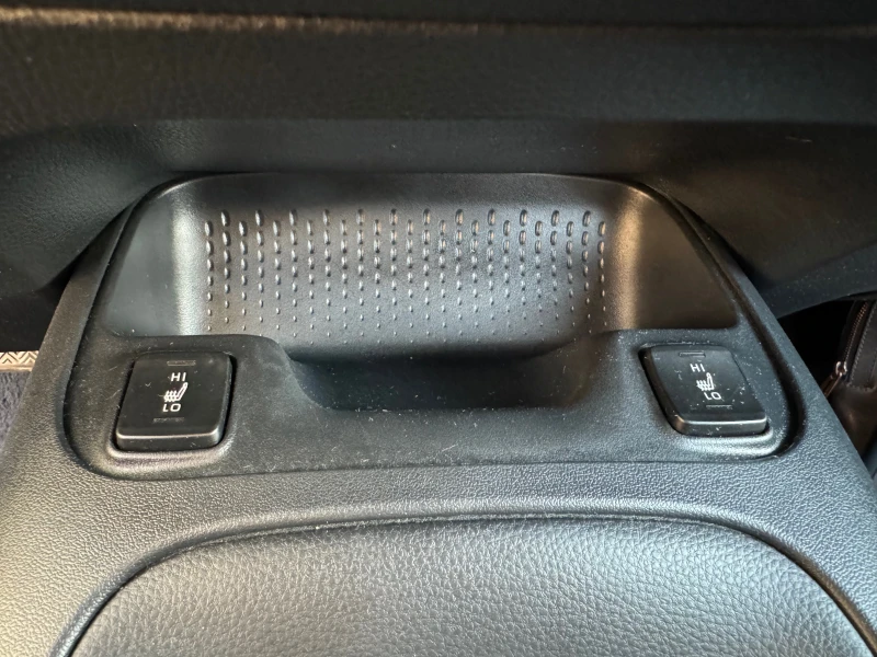 Toyota Corolla Toyota Corolla Touring Sports 1.8 Hybrid, снимка 13 - Автомобили и джипове - 52294392