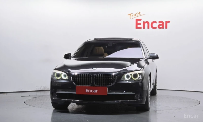 BMW 750, снимка 3 - Автомобили и джипове - 52805674