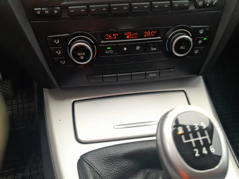 BMW 318 2000, снимка 9 - Автомобили и джипове - 53075766