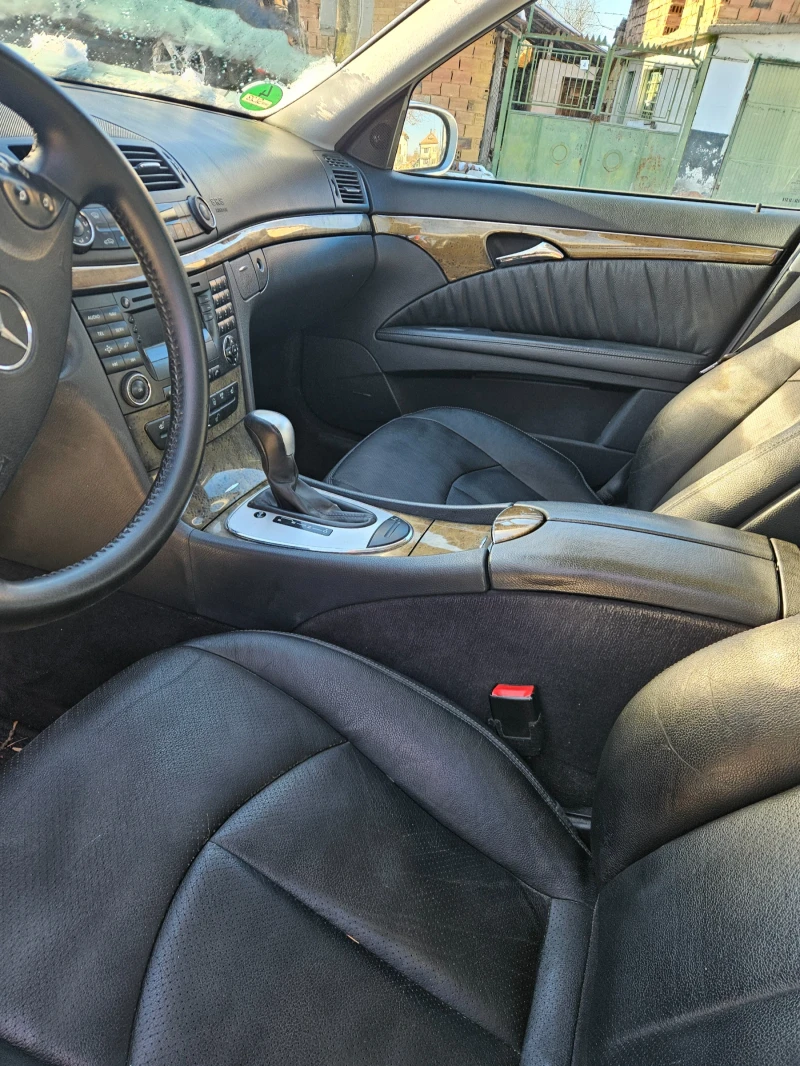 Mercedes-Benz E 280 W211 , снимка 9 - Автомобили и джипове - 52942077