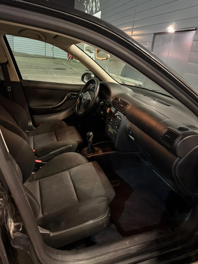 Seat Leon, снимка 4 - Автомобили и джипове - 53193810