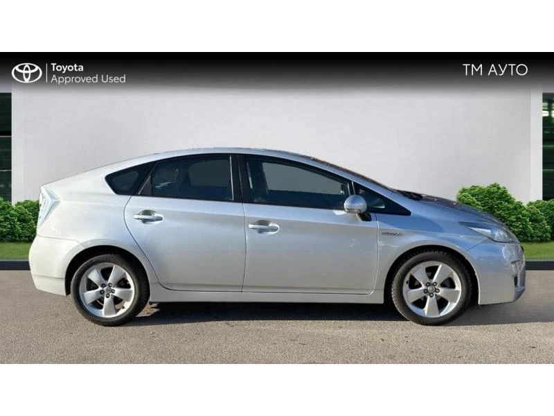 Toyota Prius, снимка 17 - Автомобили и джипове - 48012829