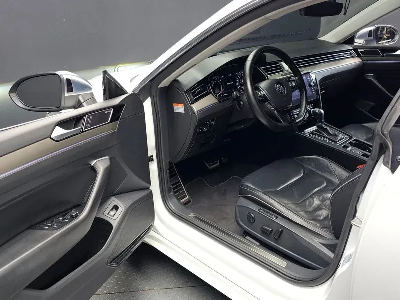 VW Arteon 2.0 Tdi Prestige, снимка 10 - Автомобили и джипове - 56286947