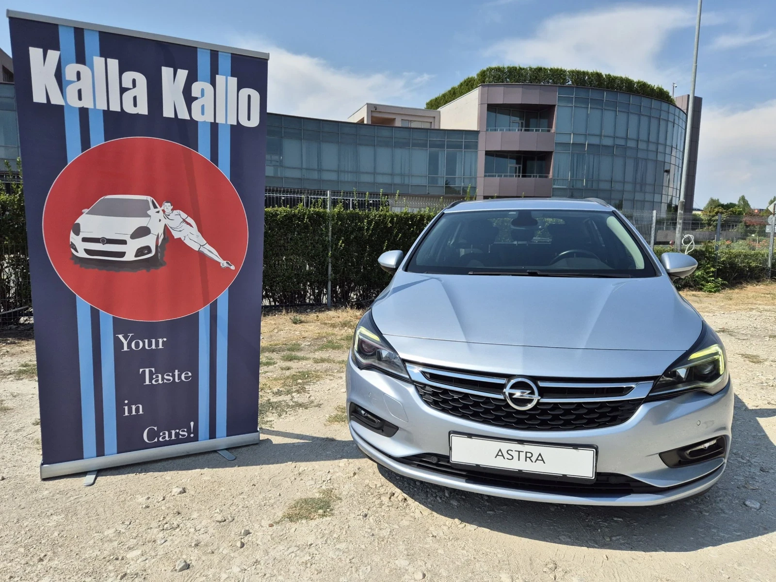 Opel Astra 1.6CDTi Automatic  - изображение 2