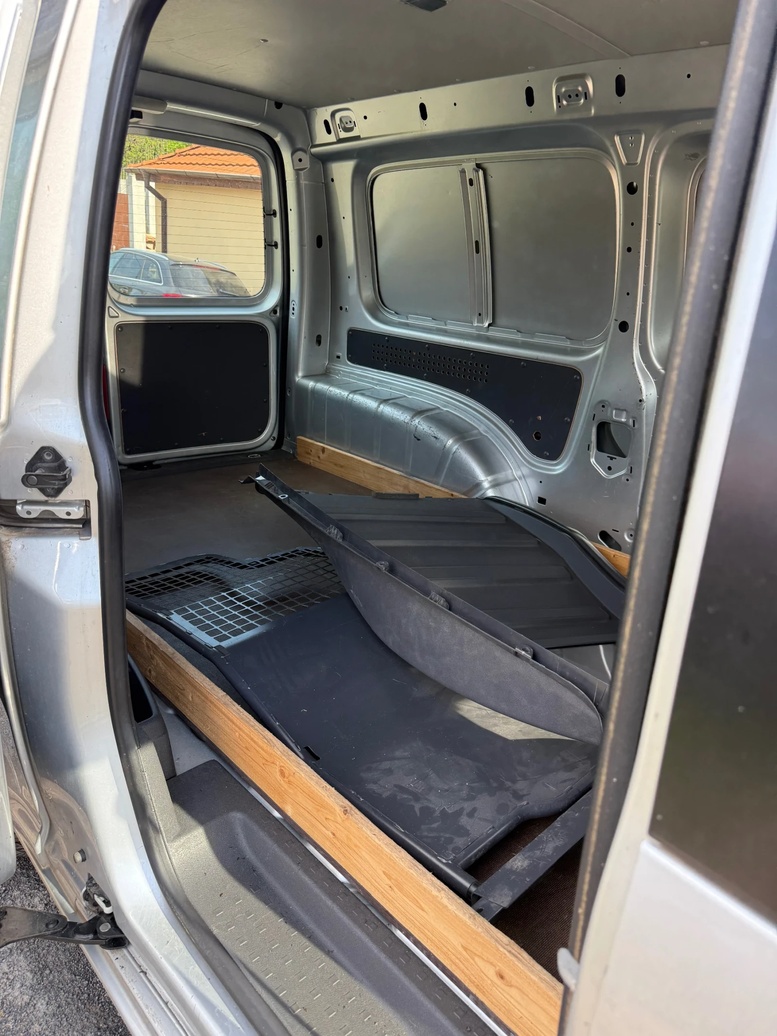 VW Caddy MAXI - изображение 10