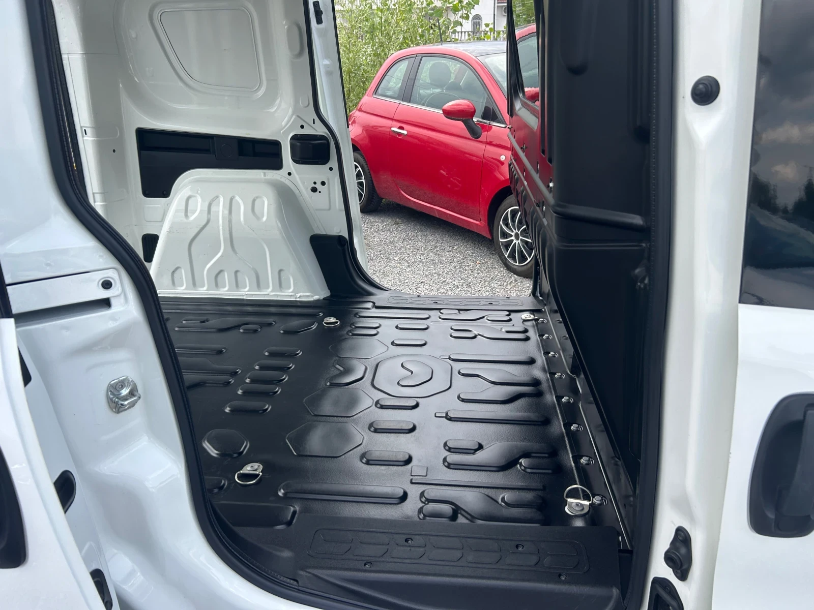 Opel Combo 1.3 m-jet  euro6 - изображение 10