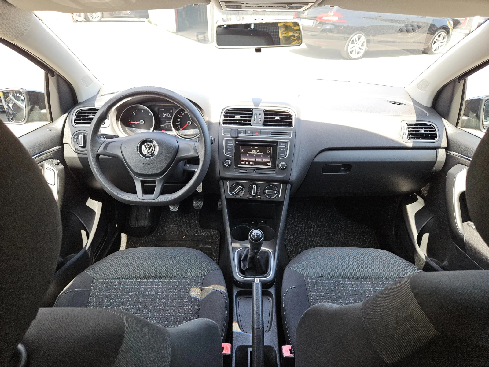 VW Polo 1.4D/BlueMotio/NAVI/БЛУТУТ/MP3/AUX/USB/EURO 6B/ТОП - изображение 10