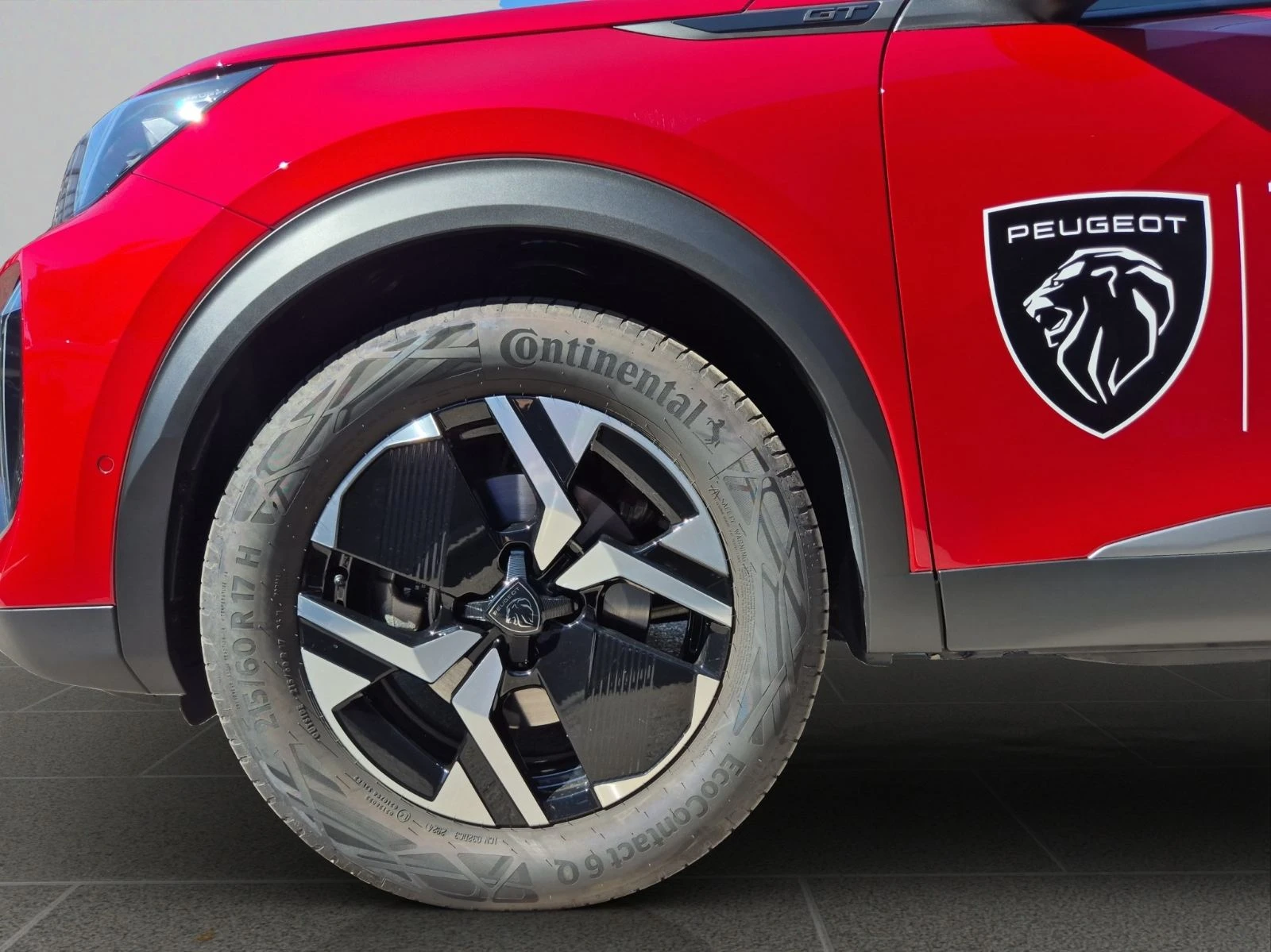 Peugeot 2008 GT 1.2 PureTech 145 HYBRID 48V e-DCS6 EURO 6.4 | Mobile.bg   14