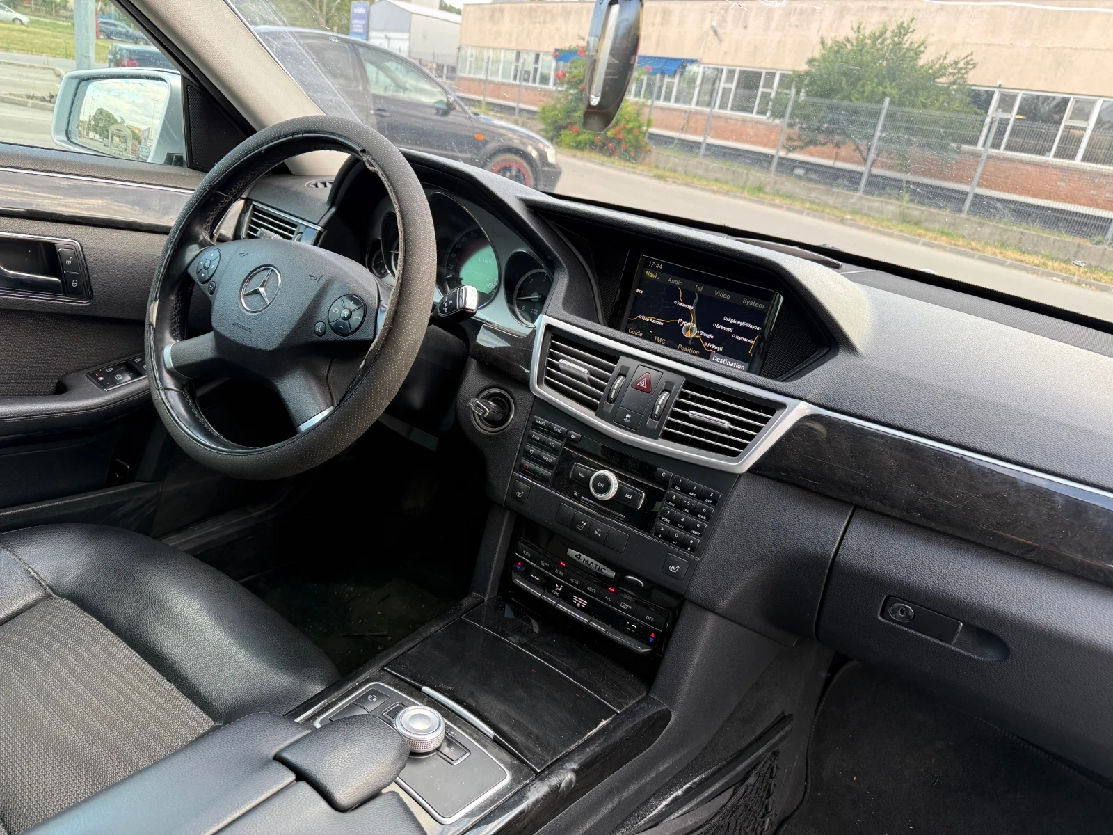 Mercedes-Benz E 350 44* * * LED* Navi*  | Mobile.bg   14