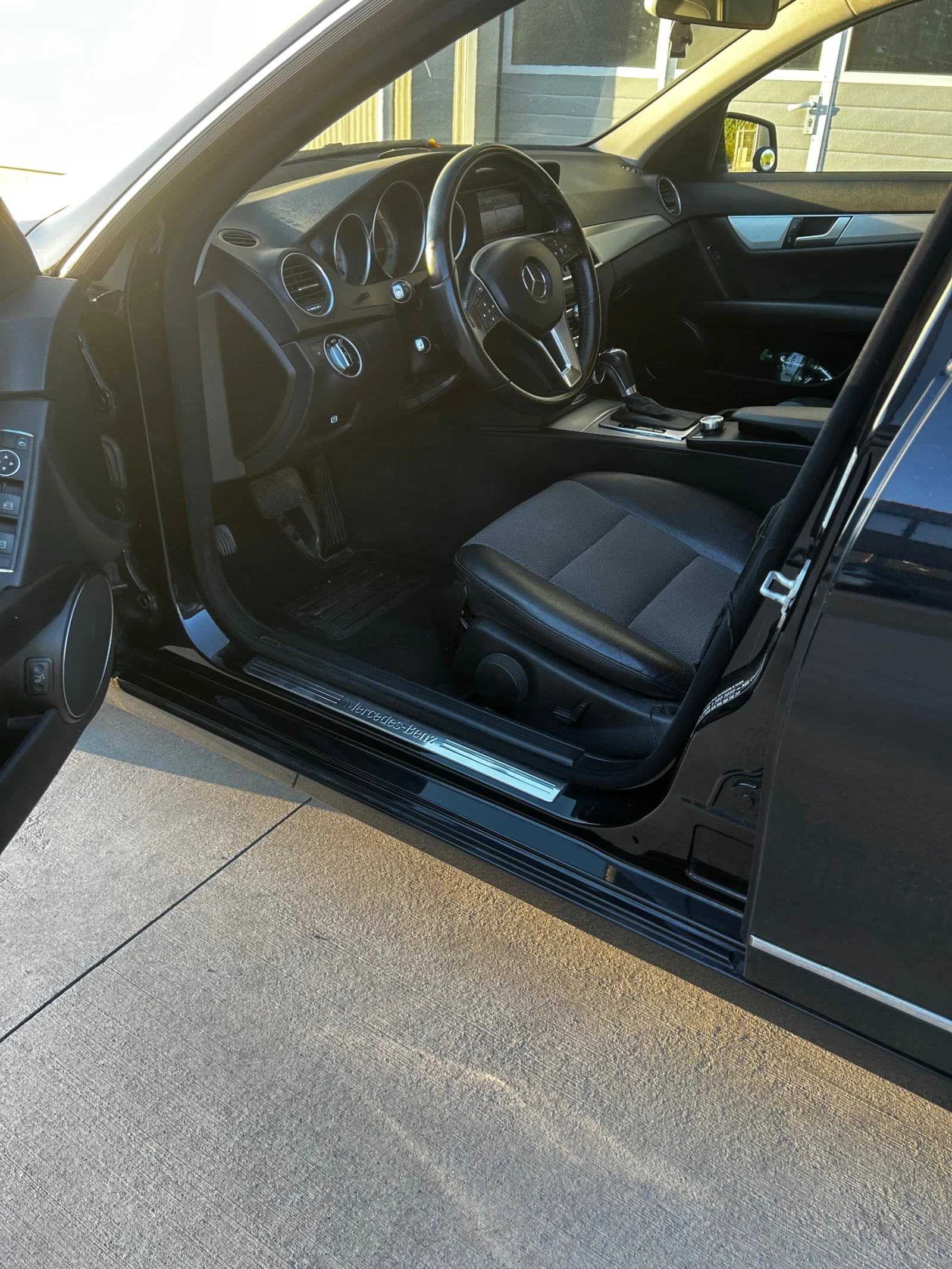 Mercedes-Benz C 220  - изображение 7