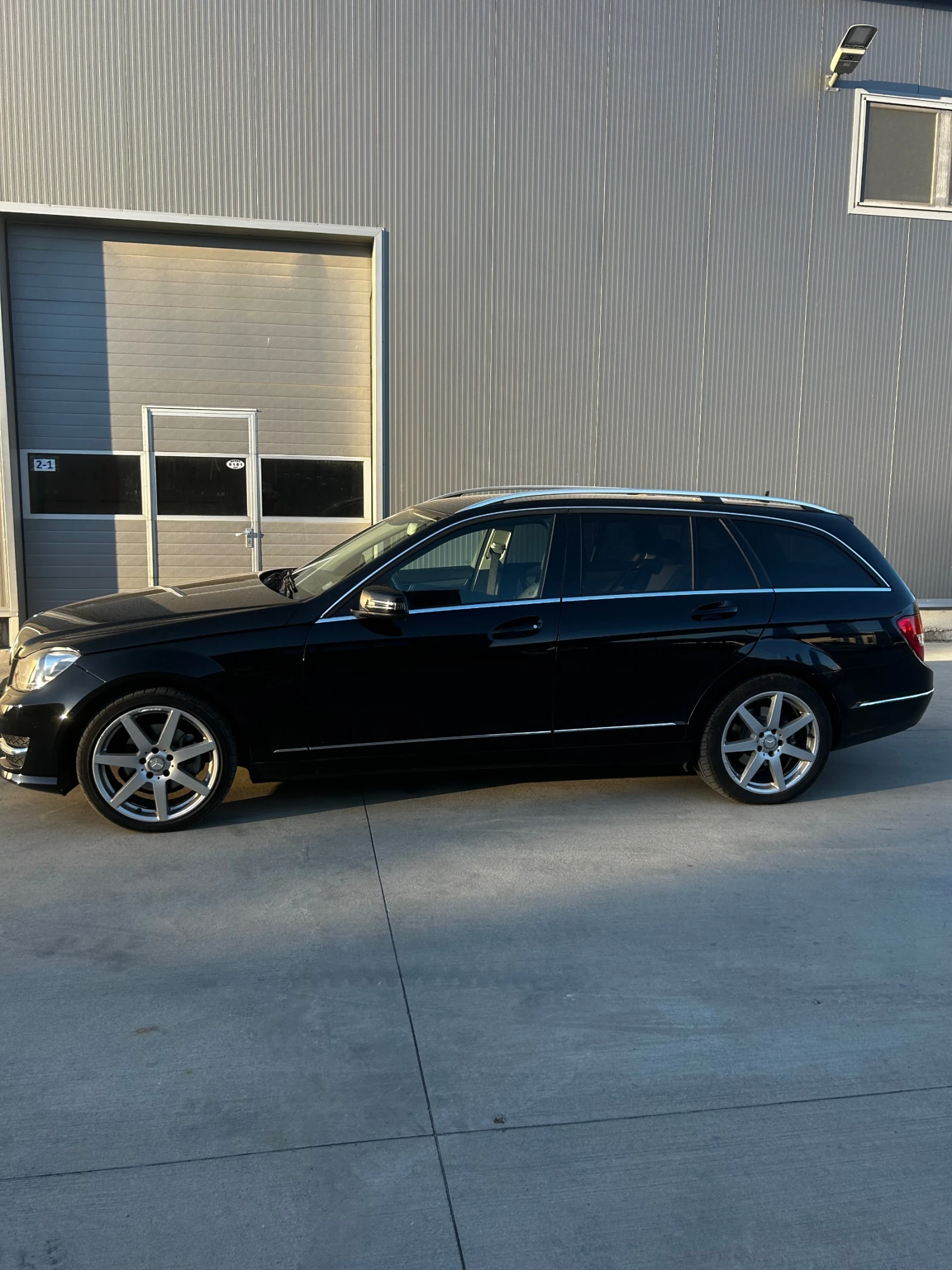 Mercedes-Benz C 220  - изображение 3