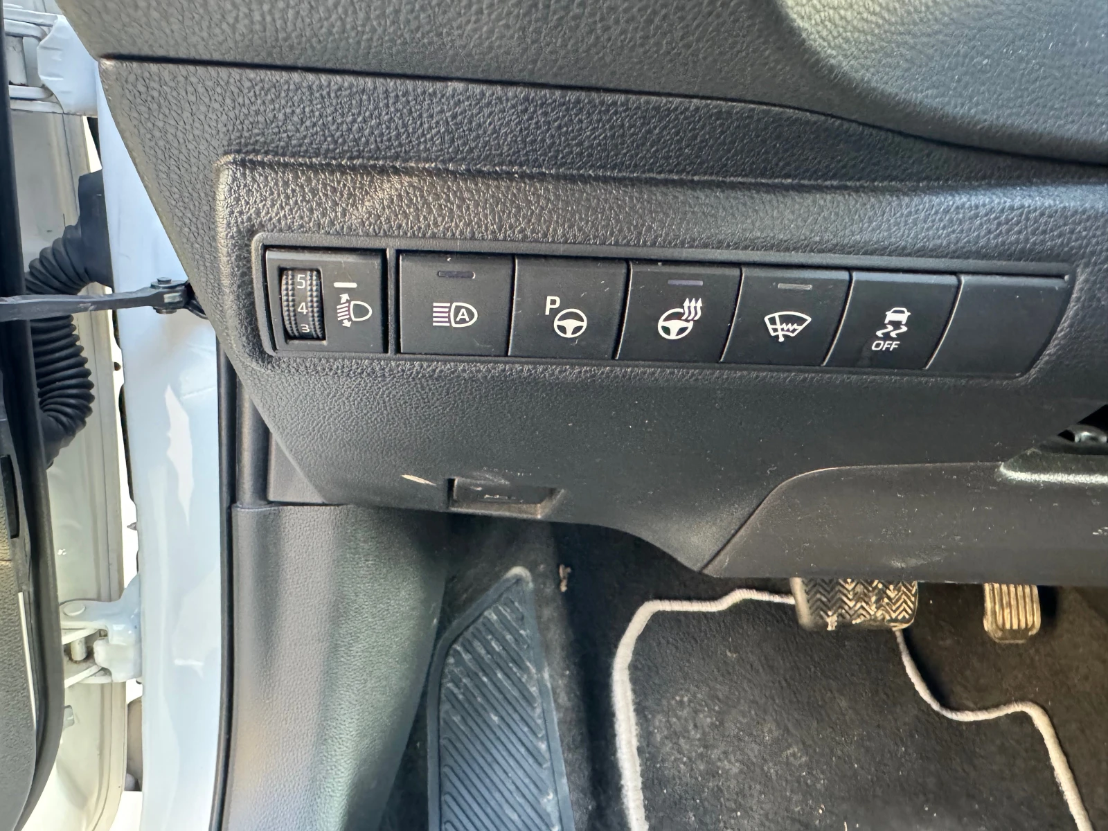 Toyota Corolla Toyota Corolla Touring Sports 1.8 Hybrid - изображение 10