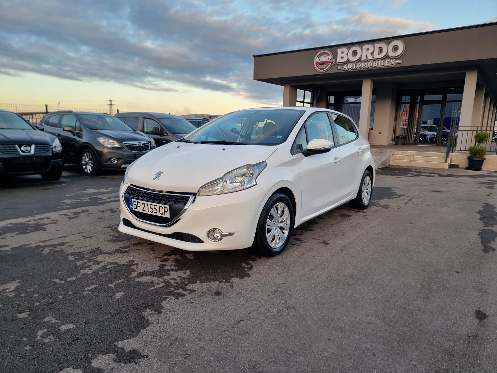 Peugeot 208 1.4I GAS - изображение 3