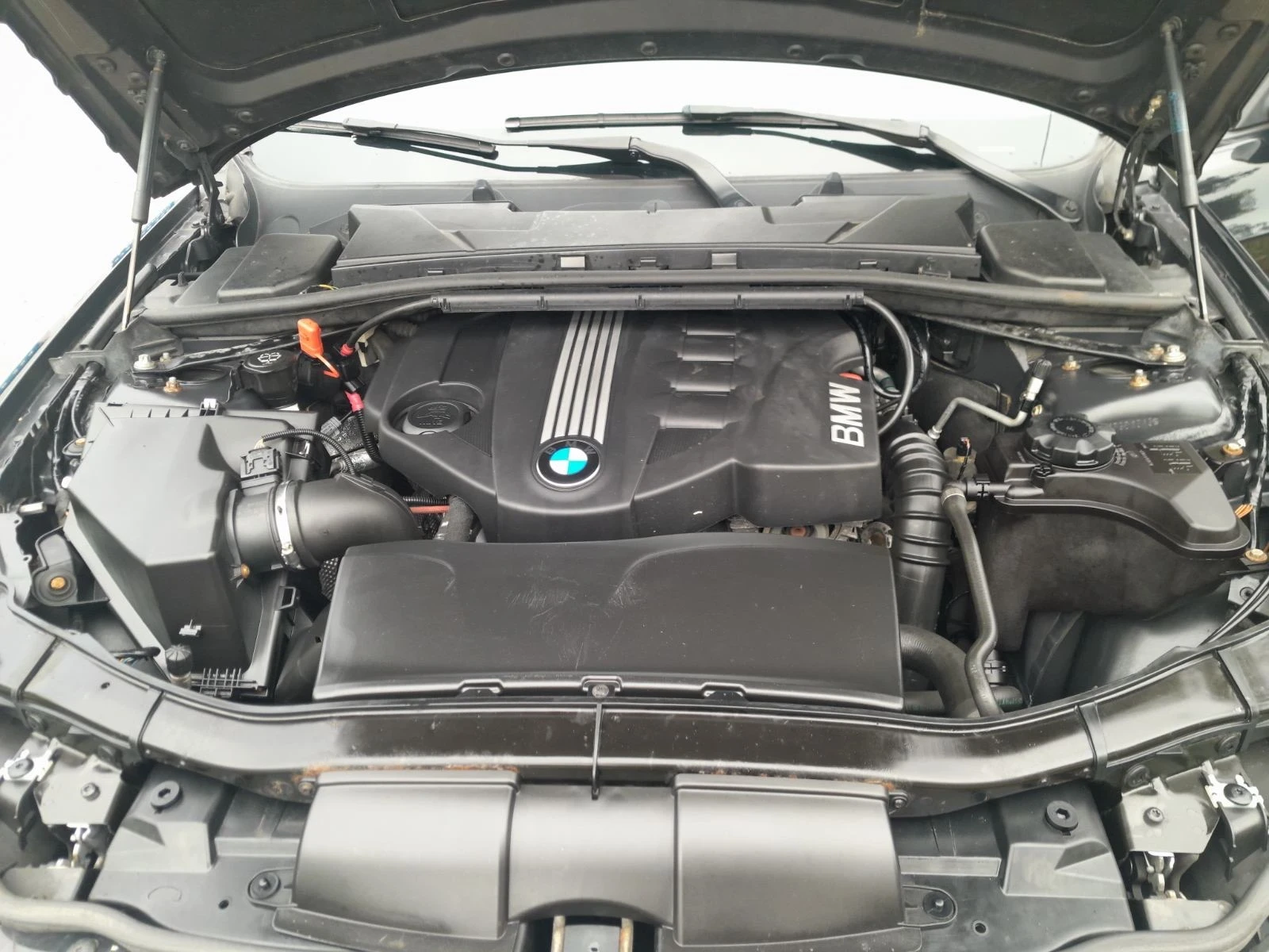 BMW 318 2000 - изображение 10