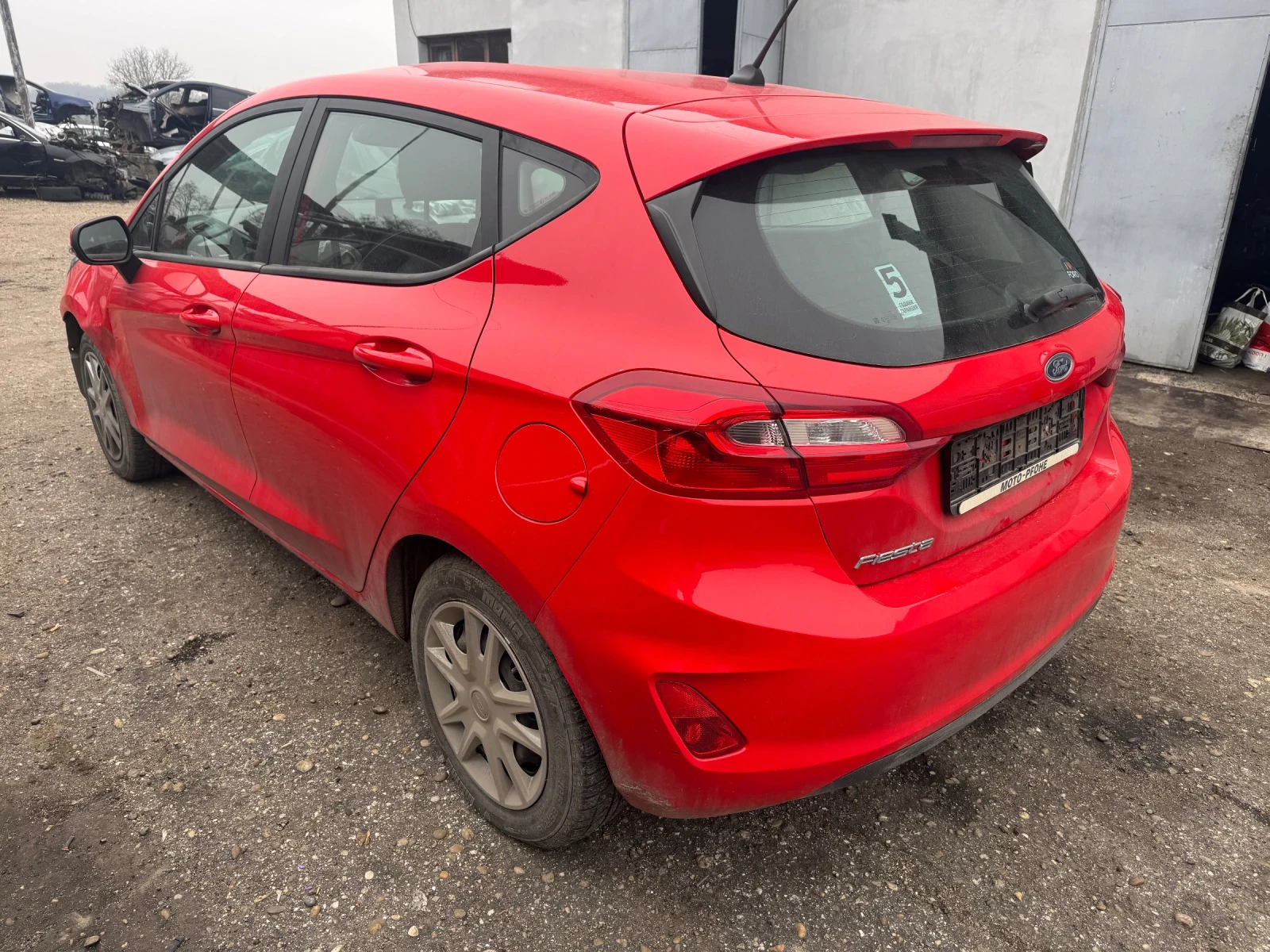 Ford Fiesta 1.1i 70кс, снимка 4 - Автомобили и джипове - 53856152