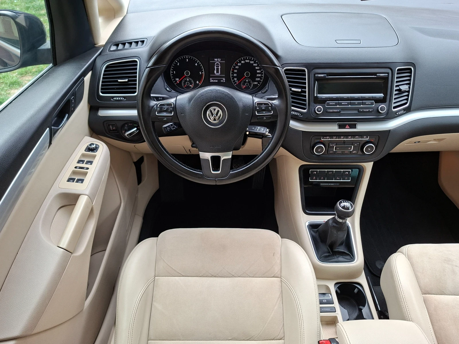 VW Sharan 2.0TDI , снимка 8 - Автомобили и джипове - 53920115