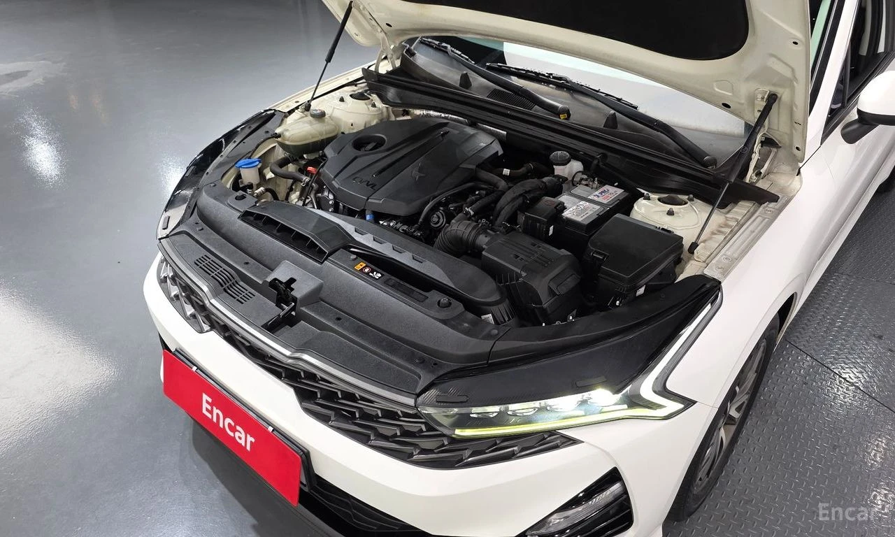 Kia K5 2.0 Trendy* ПОДГРЕВ* КАМЕРА* КРАЙНА ЦЕНА* , снимка 16 - Автомобили и джипове - 54712570