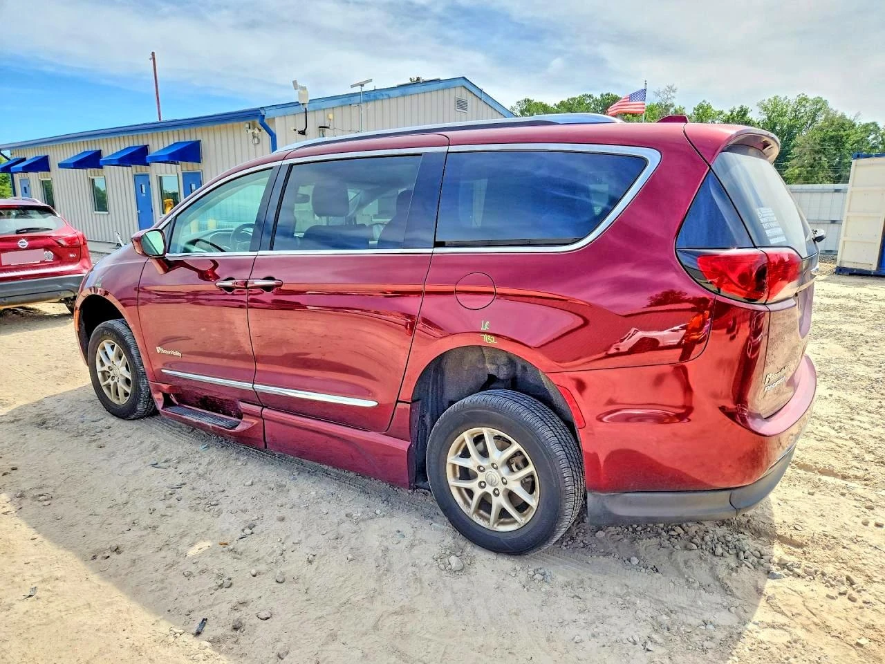 Chrysler Pacifica 3.6l Touring L, снимка 2 - Автомобили и джипове - 54881964