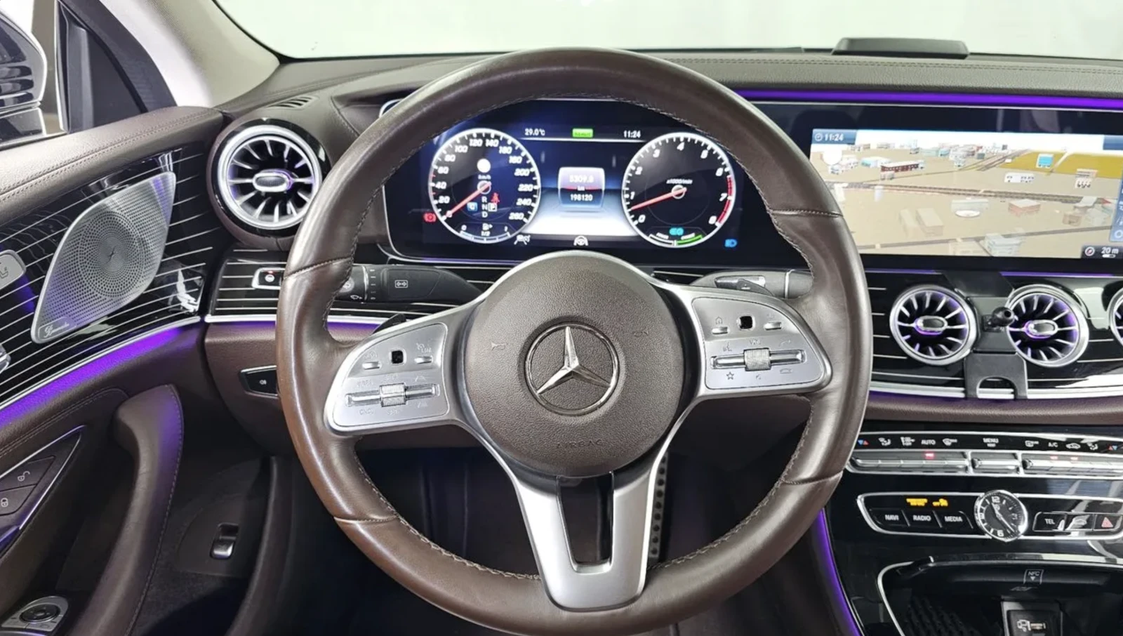 Mercedes-Benz CLS 450 63 AMG STYLE / BURMESTER / HUD / ПАНОРАМА / FULL, снимка 9 - Автомобили и джипове - 55434260