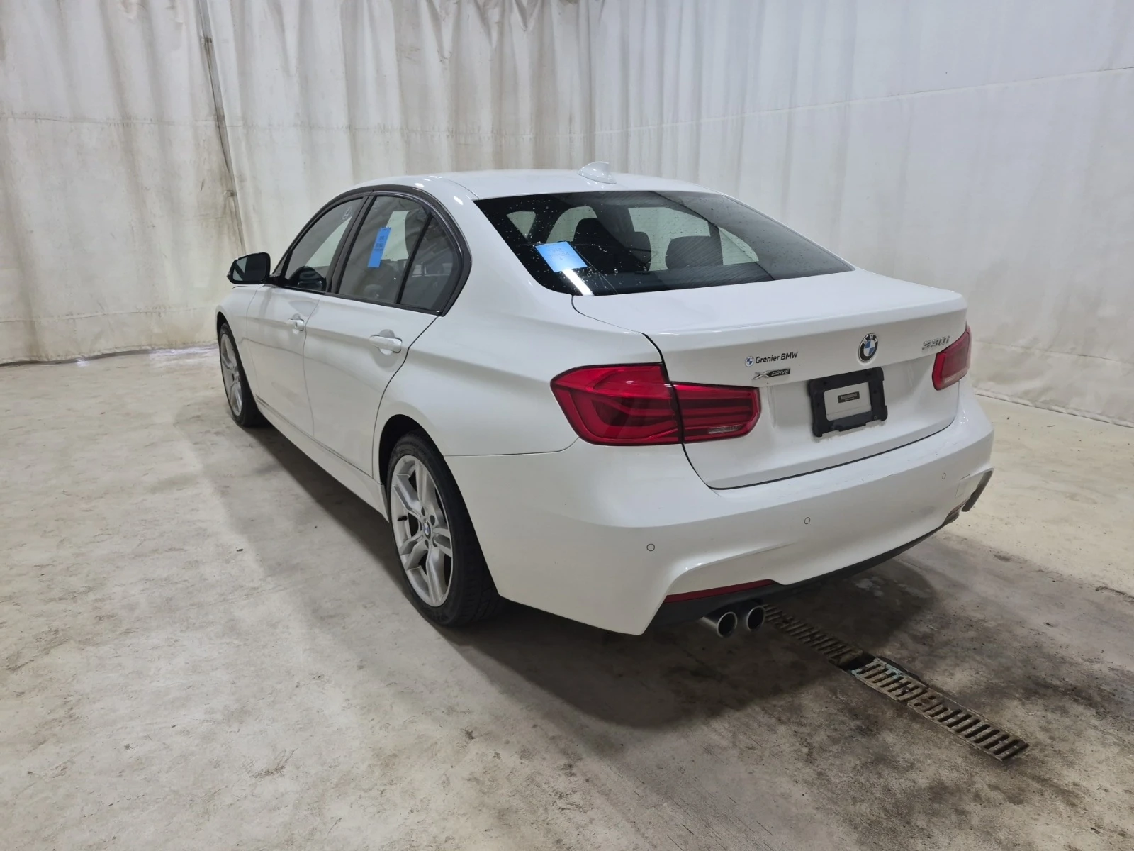 BMW 330 I * * M ПАКЕТ * * CARFAX * * АВТО КРЕДИТ * * , снимка 4 - Автомобили и джипове - 55466317