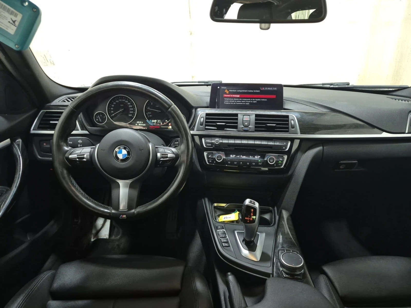 BMW 330 I * * M ПАКЕТ * * CARFAX * * АВТО КРЕДИТ * * , снимка 6 - Автомобили и джипове - 55466317