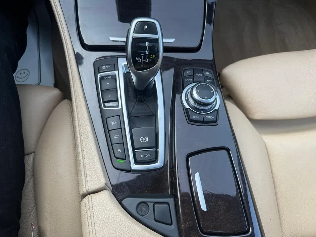 BMW 535 i* xDrive* АвтоКредит* (ЦЕНА ДО БГ), снимка 12 - Автомобили и джипове - 55578116