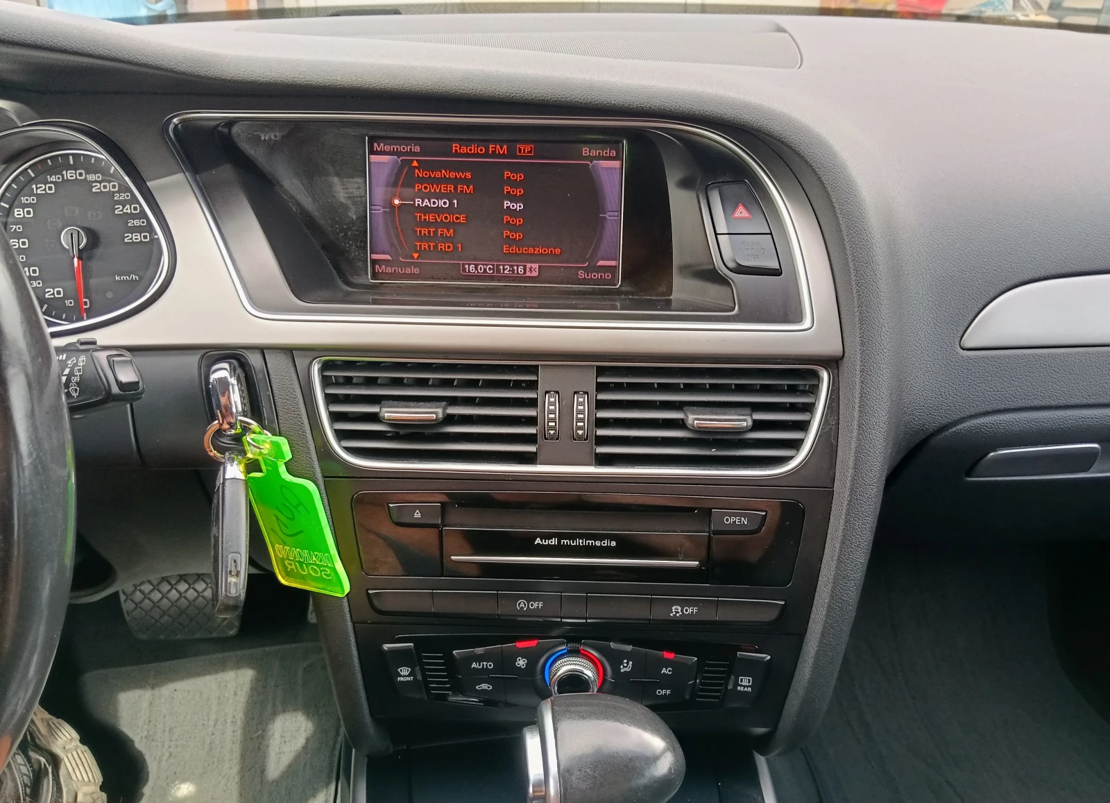Audi A4 2.0TDI QUATTRO, снимка 14 - Автомобили и джипове - 56139298
