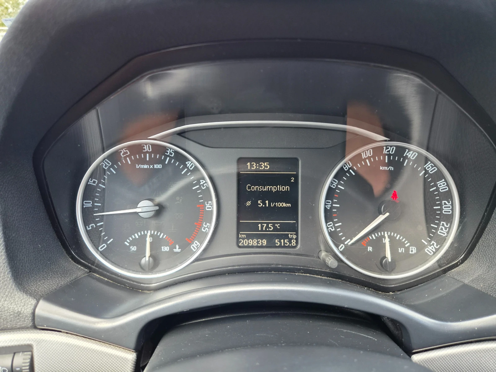 Skoda Octavia 1.6 TDI, снимка 2 - Автомобили и джипове - 56244276