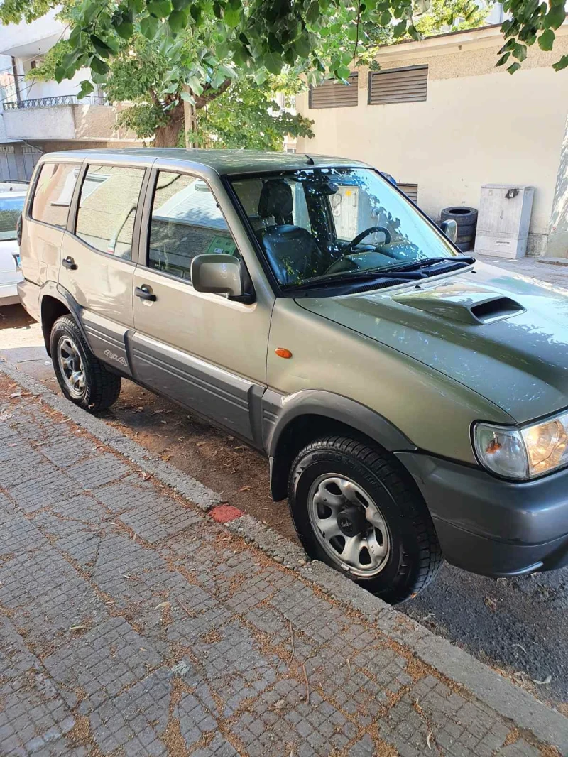 Nissan Terrano 3.0D, снимка 3 - Автомобили и джипове - 49312753