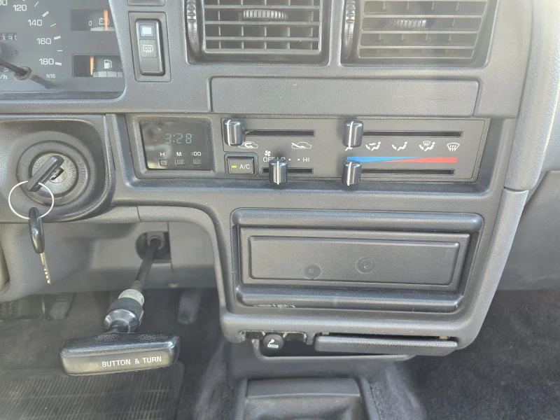 Toyota 4runner 2.5 TURBO 4#4, снимка 11 - Автомобили и джипове - 52104826