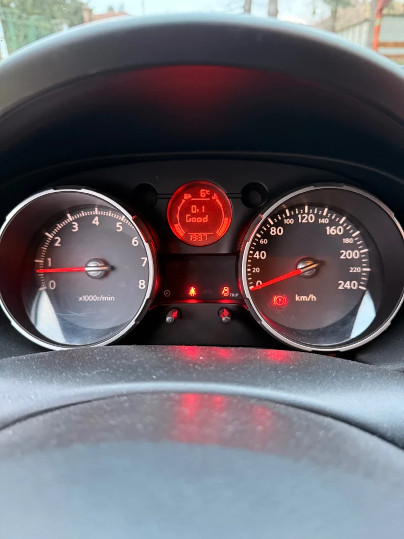 Nissan Qashqai 1.6 114к. ГАЗ, снимка 12 - Автомобили и джипове - 52885904