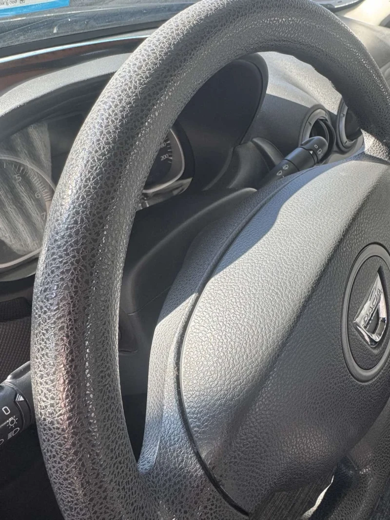 Dacia Duster, снимка 10 - Автомобили и джипове - 53210375