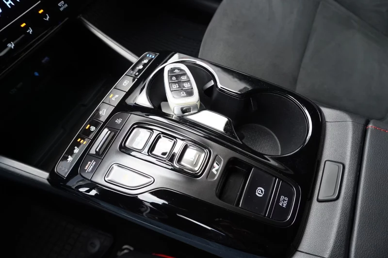 Hyundai Tucson 2.4PHEV/265HP/N-LINE/4X4/360/NAVI/ACC/LED/881v, снимка 16 - Автомобили и джипове - 53244439