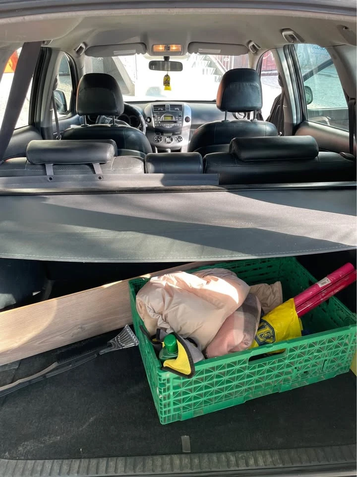 Toyota Rav4 2.2 D4D, снимка 10 - Автомобили и джипове - 54118349