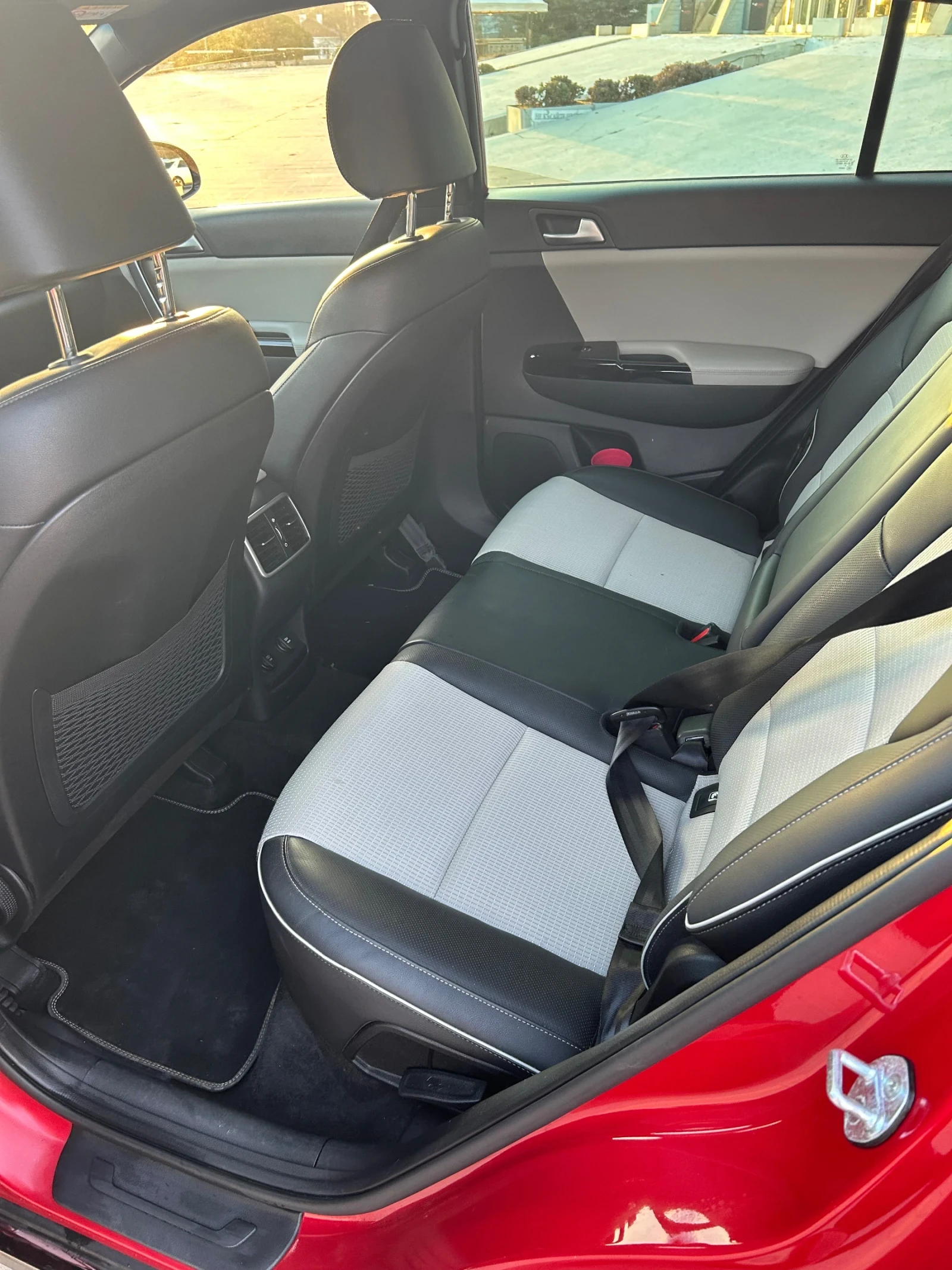 Kia Sportage GT line - изображение 6