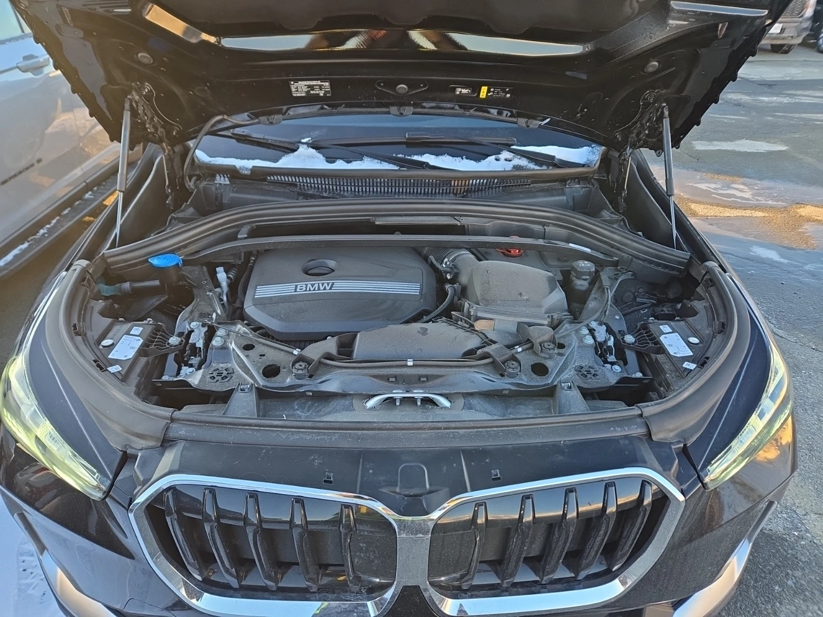 BMW X1 * * CARFAX * * АВТО КРЕДИТ * * , снимка 5 - Автомобили и джипове - 53759179